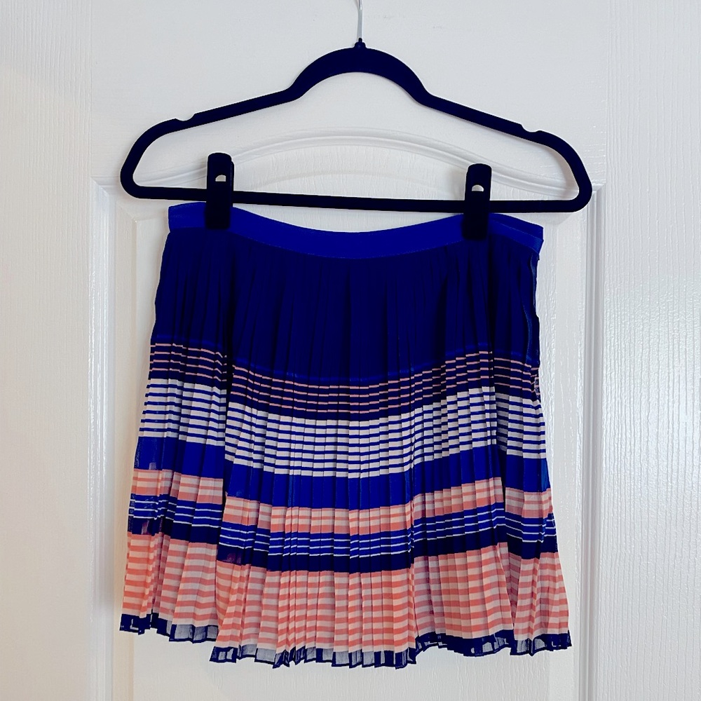 NWT - American Eagle - Tennis Skirt - size 6 striped tennis pleated skirt NWT